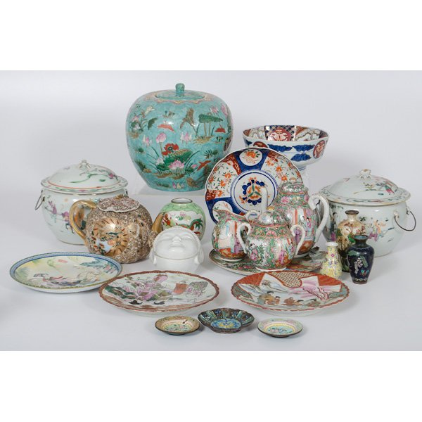 Large Collection of Asian Porcelain : Large Collection of Asian Porcelain A Collection of 20 pieces of ceramics, including teapots, rose medallion, other ginger jars with Qianlong and Kangxi markings. All 20th century. Also include