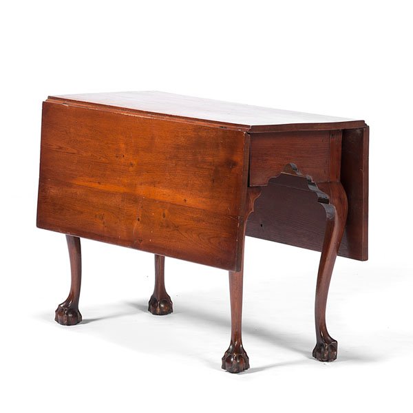 New England Chippendale Drop-Leaf Table : New England Chippendale Drop-Leaf Table American (Massachusetts), 1750-1770. A Chippendale drop-leaf table in walnut, having rectangular leaves, a shaped apron, cabriole legs with ball and claw fee