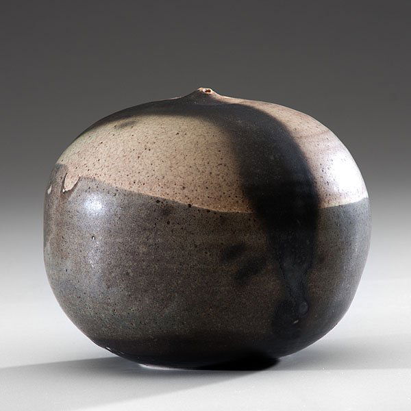 Toshiko Takaezu (1922-2011; USA) : Toshiko Takaezu (1922-2011; USA) Closed Form #6 ca 1980 Wood-fired stoneware; ht. 4.25, dia. 6 in. Artist signature incised on base. Takaezu was born to Japanese immigrant parents in Pepeekeo, Ha