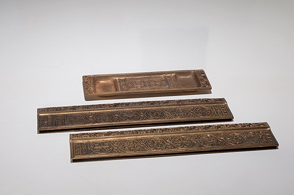 Tiffany Studios Venetian Blotter Ends And Pen Tray : Tiffany Studios Venetian Blotter Ends And Pen Tray A pair of Tiffany Studios blotter ends and a pen tray in the Venetian pattern. Marked Tiffany Studios New York 1640 and 2012; l. 12.25 and 8.75 in