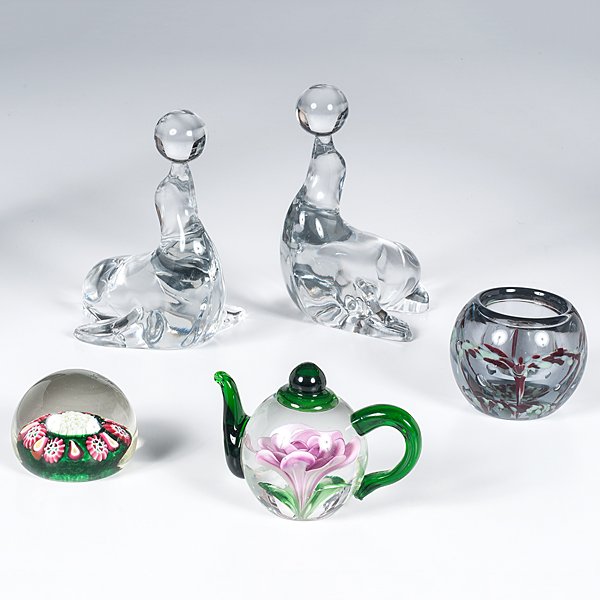 Martinsville Attributed Glass Seal Bookends, Plus : Martinsville Attributed Glass Seal Bookends, Plus These Martinsville attributed glass seal bookends feature glass seals balancing balls upon their noses.This pair of glass seals is in superb conditi