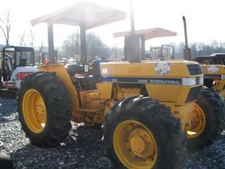 Case-IH 695 4x4 Tractor 1354 hours Nice!!