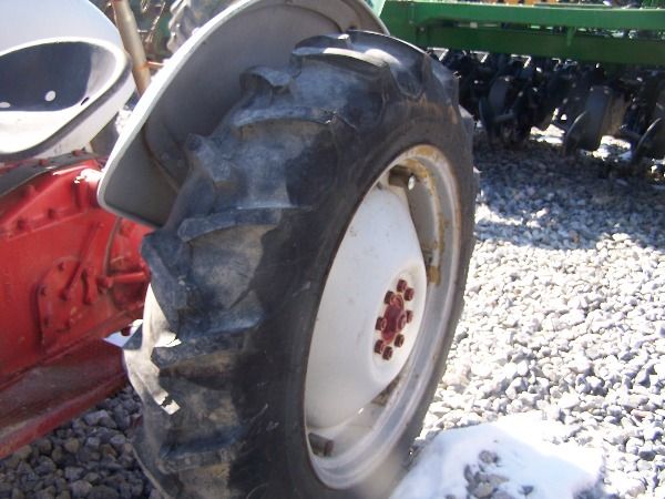 Ford 8n Tractor - 5