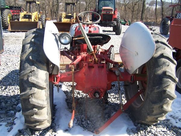 Ford 8n Tractor - 7