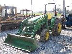 John Deere 4520 4x4 Compact Tractor w/ 1100 hrs!!: Tractor runs and operates great. Tractor comes with 400X Loader, R-4 Industrial Tires, 4x4, Power Reverser, 1190 Hours, 2 Sets of Remotes. Lot#30741 This is an auction to be held on our premises, on M