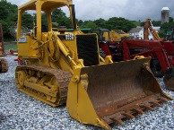 John Deere 555G Crawler Loader w/ 4 in 1 Bucket!: Machine runs and operates good. We checked it out and everything seems to work as it should. The undercarriage is in real good condition (The pads are a little down). Machine comes with Power Shift, 4