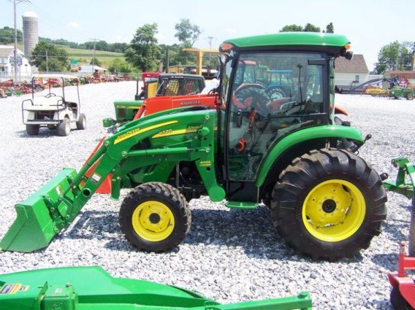 John Deere 4520 4x4 Tractor Loader with Cab: This is a very nice tractor and is ready for work with only 80Hrs. This tractor came from a local horse farmer who is downsizing This tractor is powered by a 4 cylinder 53Hp Diesel engine. This tracto