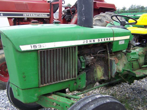 1975 John Deere 1530 Tractor - 4