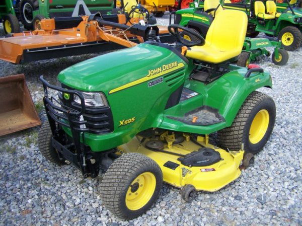 138 John Deere X593 4x4 Lawn And Garden Tractor Oct 08 2007