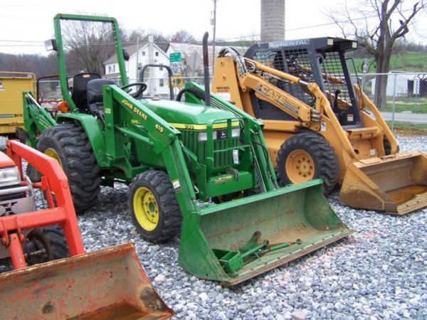 726: John Deere 790 4x4 Compact Tractor Loader Backhoe - Apr 14, 2008