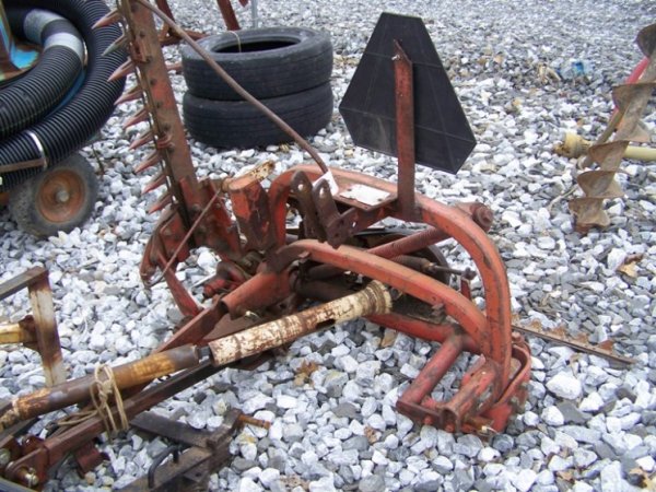 New Idea 7' 3pt Sickle Bar Mower for Tractors - 2