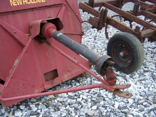 New Holland 28 Pull Type Silage Blower for Tractor - 3
