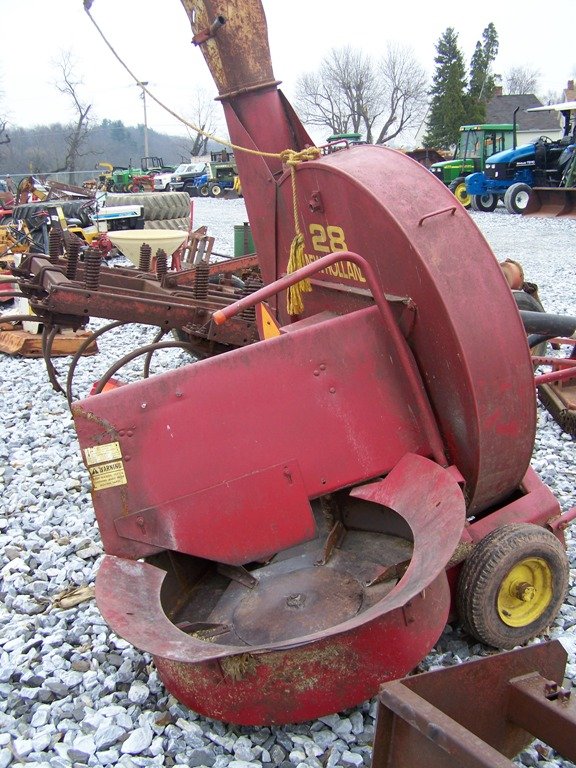 New Holland 28 Pull Type Silage Blower for Tractor - 4