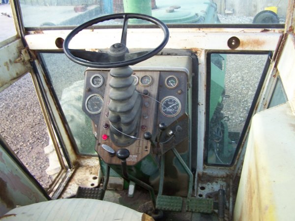 1974 Oliver 2255 4x4 Farm Tractor with Cab, NICE - 6