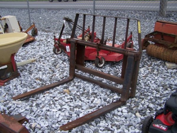 54" Quick Attach Pallet Forks For IH Tractor Ldr. - 2