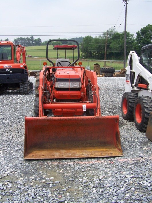 Kubota L4310 4x4 Compact Tractor with Loader - 2