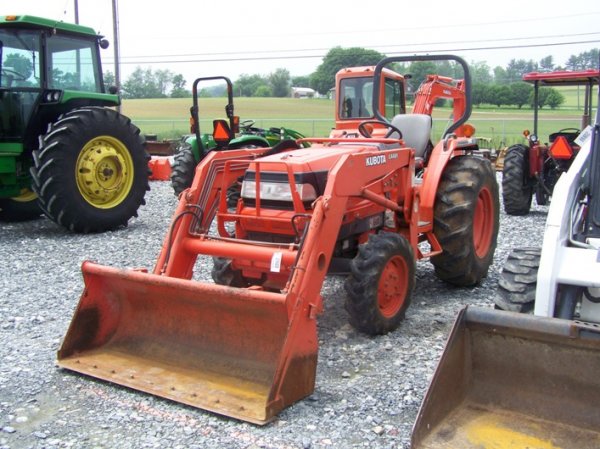 Kubota L4310 4x4 Compact Tractor with Loader - 3