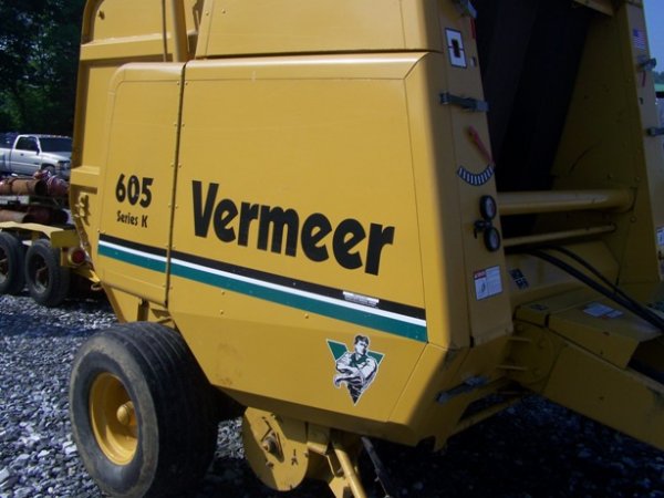 Vermeer 605 Series K Round Baler for Tractors - 3
