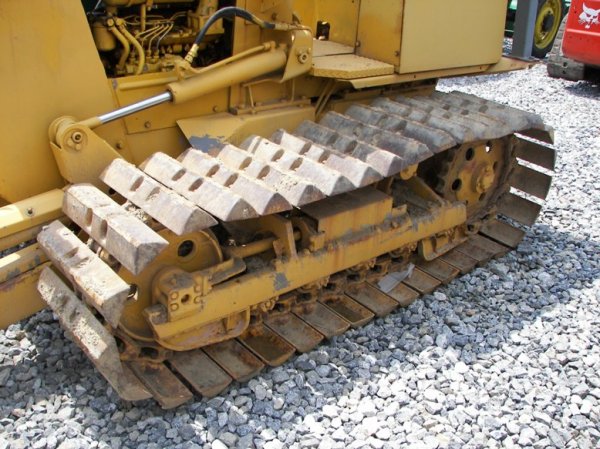 Komatsu D21P Crawler Dozer with Pyramid Tracks - 3