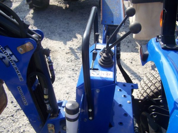 New Holland TZ22DA 4x4 Tractor Loader Backhoe - 5
