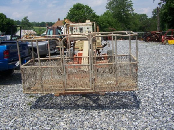 JLG 40H 40' 4x4 Manlift, 500 Lbs Lift Cap - 2