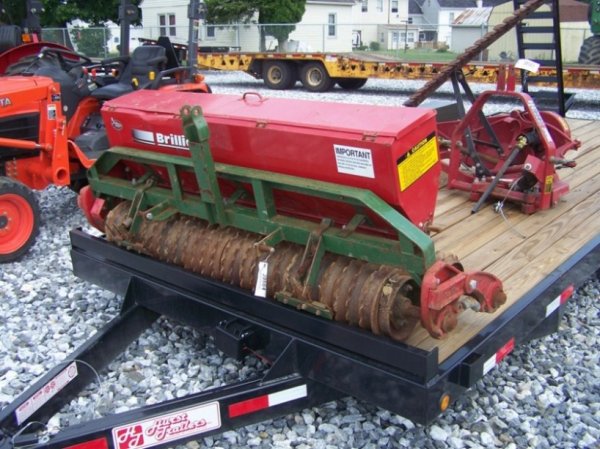 Brillion Landscape 64 3pt Packer Seeder for Tracto - 2
