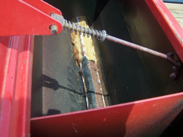 Brillion Landscape 64 3pt Packer Seeder for Tracto - 6