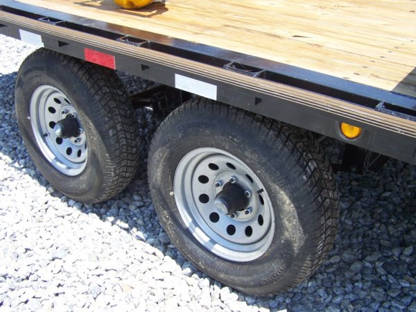Unused Hurst 18' Skid Steer Style Deck Over Trail - 4