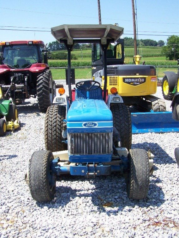 1310 Ford compact tractor #4