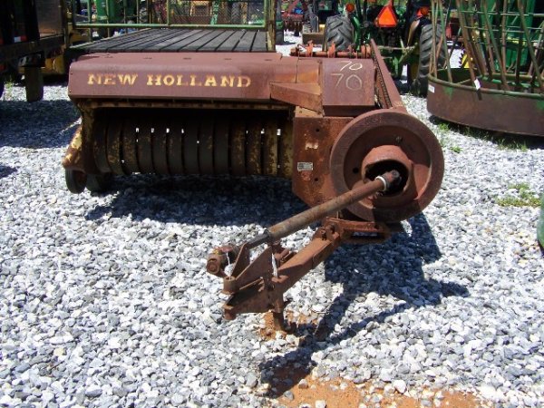 New Holland 268 Square Baler for Tractors - 3