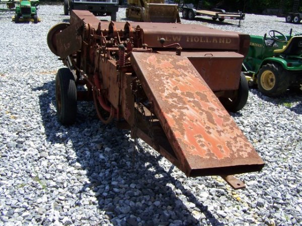 New Holland 268 Square Baler for Tractors - 4