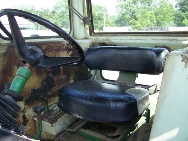 Nice Original Oliver 2255 Farm Tractor with Cab - 7