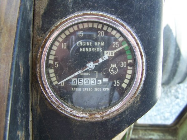 Nice Original Oliver 2255 Farm Tractor with Cab - 9