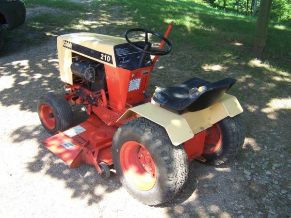 1973 Case 210 lawn & Garden Tractor Nice - 5