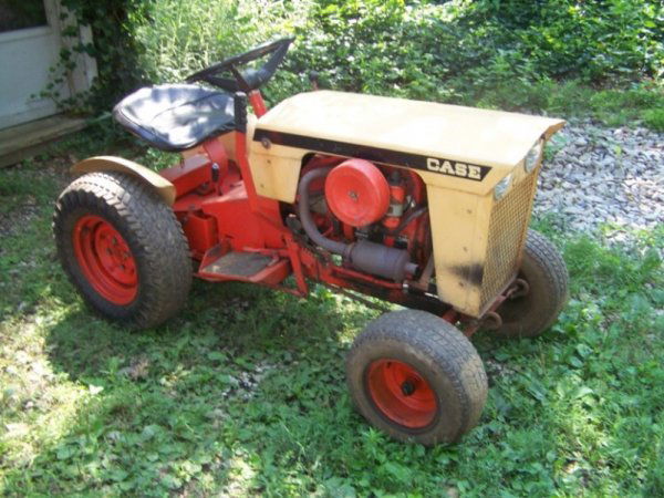 2598 Pair Of 1965 Case 130 Lawn Garden Tractors Rare Aug 16