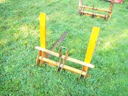 Case LK20 Forks for 600 Series Garden Tractors - 3