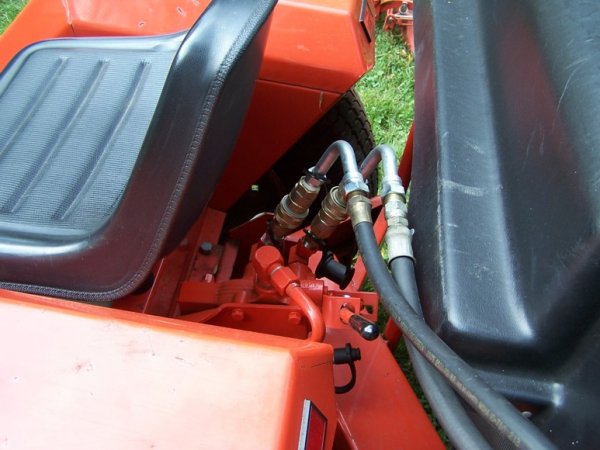 1988 Ingersoll 444 Garden Tractor with Bagger - 6