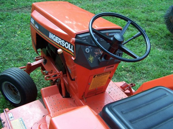 1988 Ingersoll 444 Garden Tractor with Bagger - 7