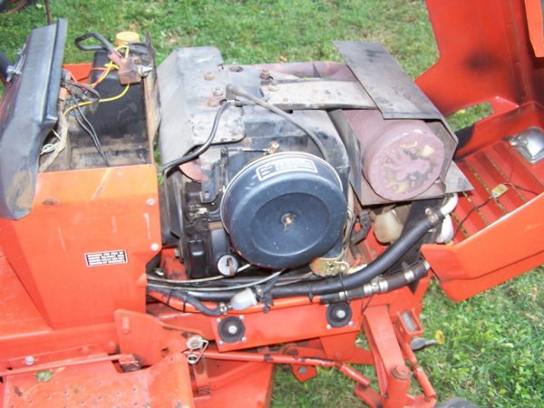 1988 Ingersoll 444 Garden Tractor with Bagger - 8