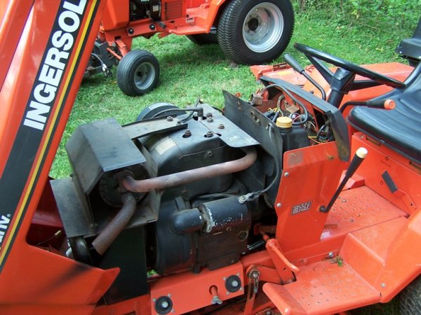 1988 Ingersoll 444 Garden Tractor with Bagger - 9