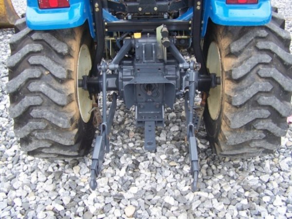 New Holland TC33D 4x4 Compact Loader Tractor - 5