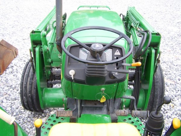 John Deere 5510 Tractor with Loader with ROPS - 6