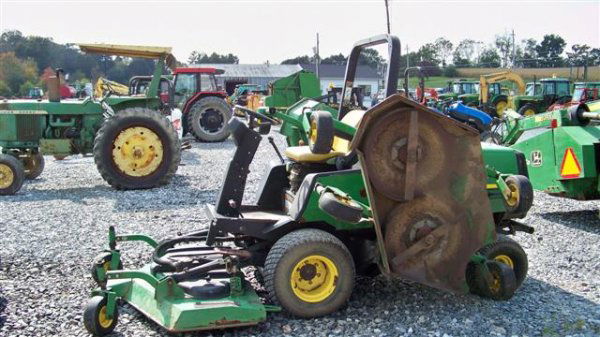 John Deere 1600 Turf Mower Tractor, Diesel: John Deere 1600 Wide Area Mower Turf Mower Tractor, 57 Horsepower, Diesel, 11' Cutting Width, ROPS, 2903 Hours. Serial # 010439 This is a due not miss event, you will not believe the Quantity or the Q