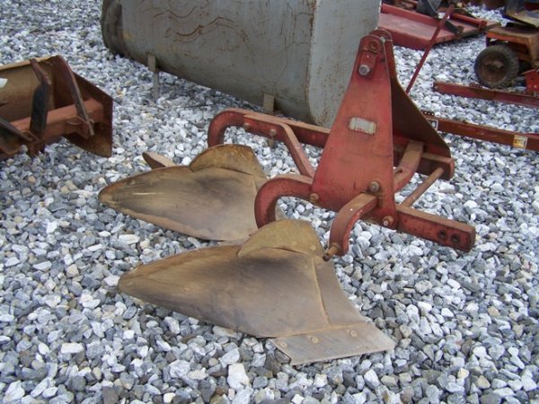 Dearborn 10-156 3pt 2 Bottom Plow for Tractors