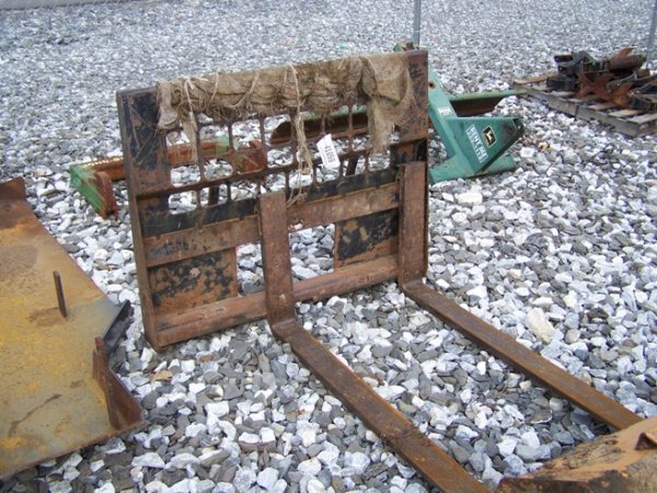 Woods 48" Quick Tatch Pallet Forks for Tractors