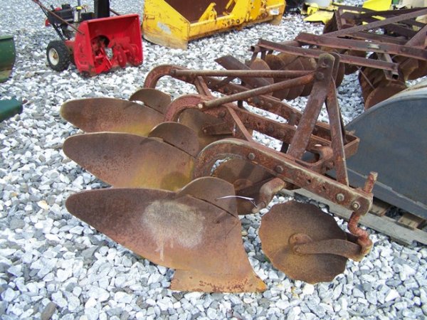 Massey Harris Ferguson 3pt 3 Bottom Plow for Tracto