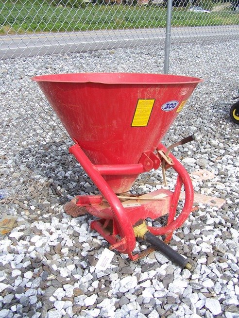Sitrey 300 3pt Spin Spreader for Tractors - 2