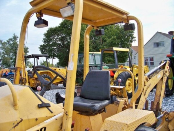 Terramite T5D Tractor Loader Backhoe OROPS - 6