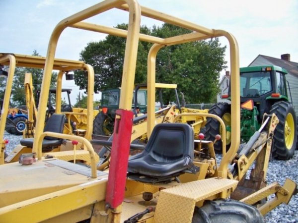 Terramite T5C Tractor Loader Backhoe OROPS - 6