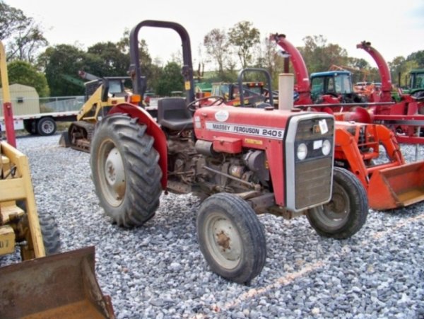Massey Ferguson 240S Utility Tractor, Diesel